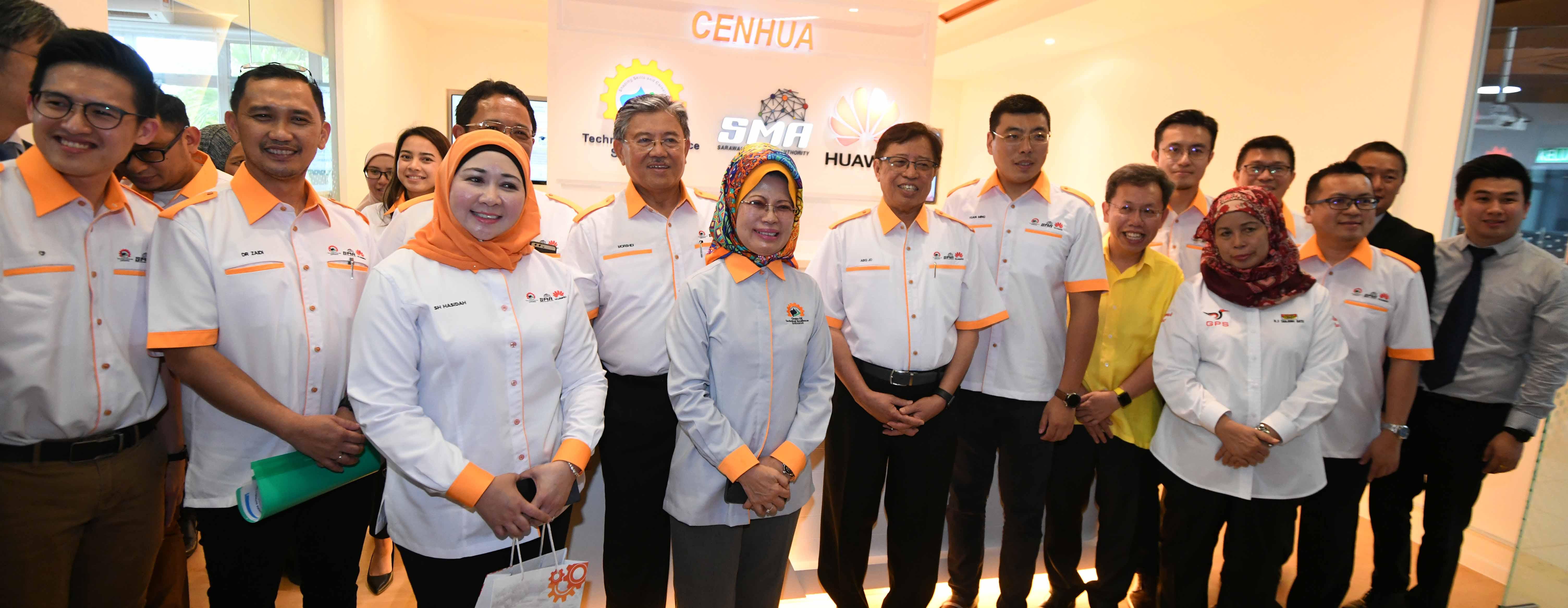 Perasmian Makmal dan Program Digital CENTEXS yang telah diadakan di Centre of Technical Excellence Sarawak, Jalan Sultan Tengah, Rampangi Santubong Kuching pada 29 mac 2019. Copyright @ Office of the The Chief Minister of Sarawak, CMO