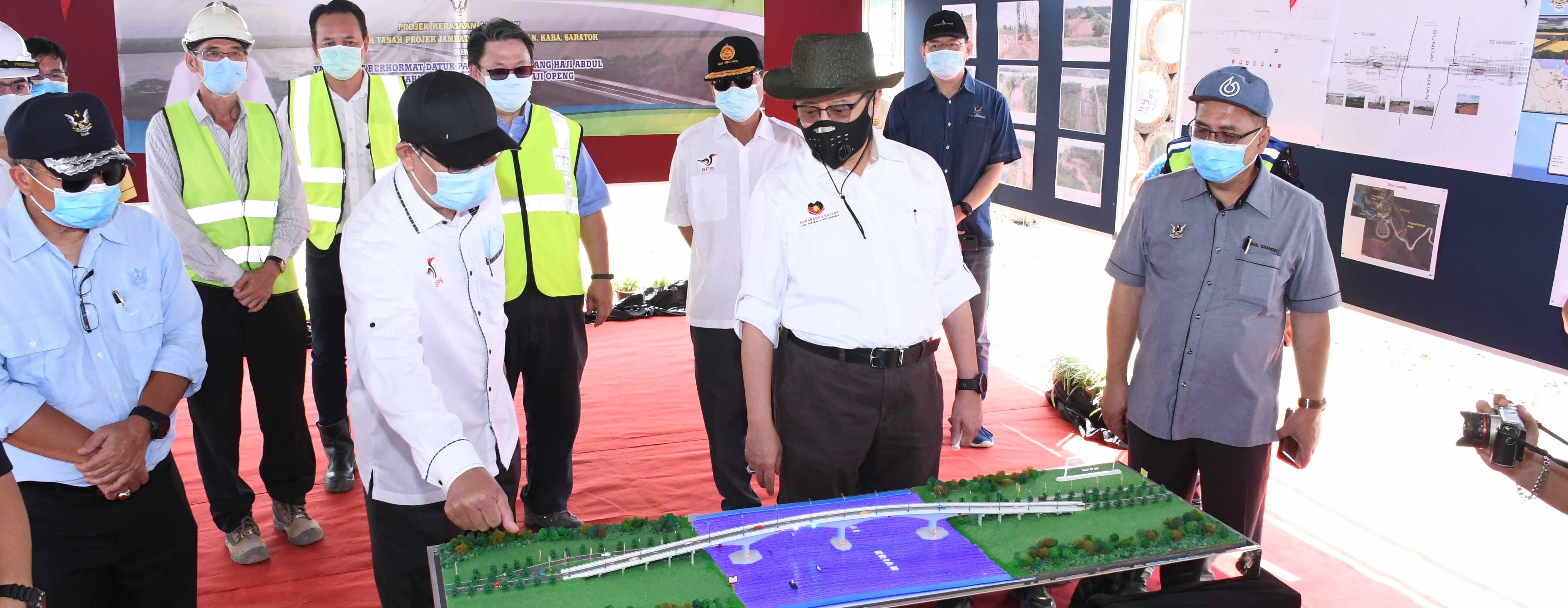 Lawatan ke Tapak Projek Jambatan Batang Saribas Sg. Krian, Saratok yang telah diadakan pada 11 Jun 2020. Copyright @ Sarawak Chief Minister Office , CMO